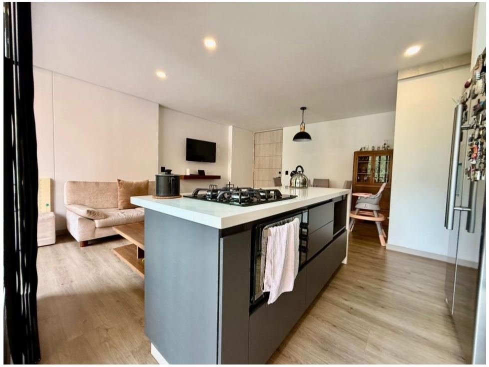 VENTA DE APARTAMENTO EN ENVIGADO - LOMA DE LOS MESA — foto 4