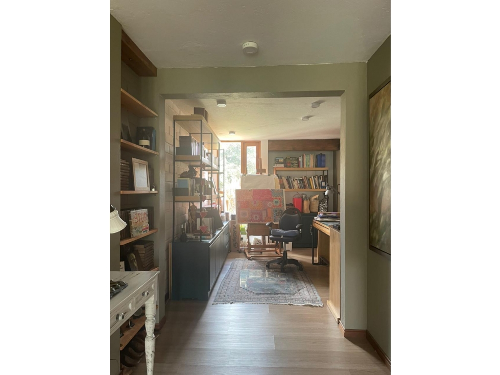 VENTA DE CASA REMODELADA EN URBANIZACIÓN EN EL RETIRO — foto 5