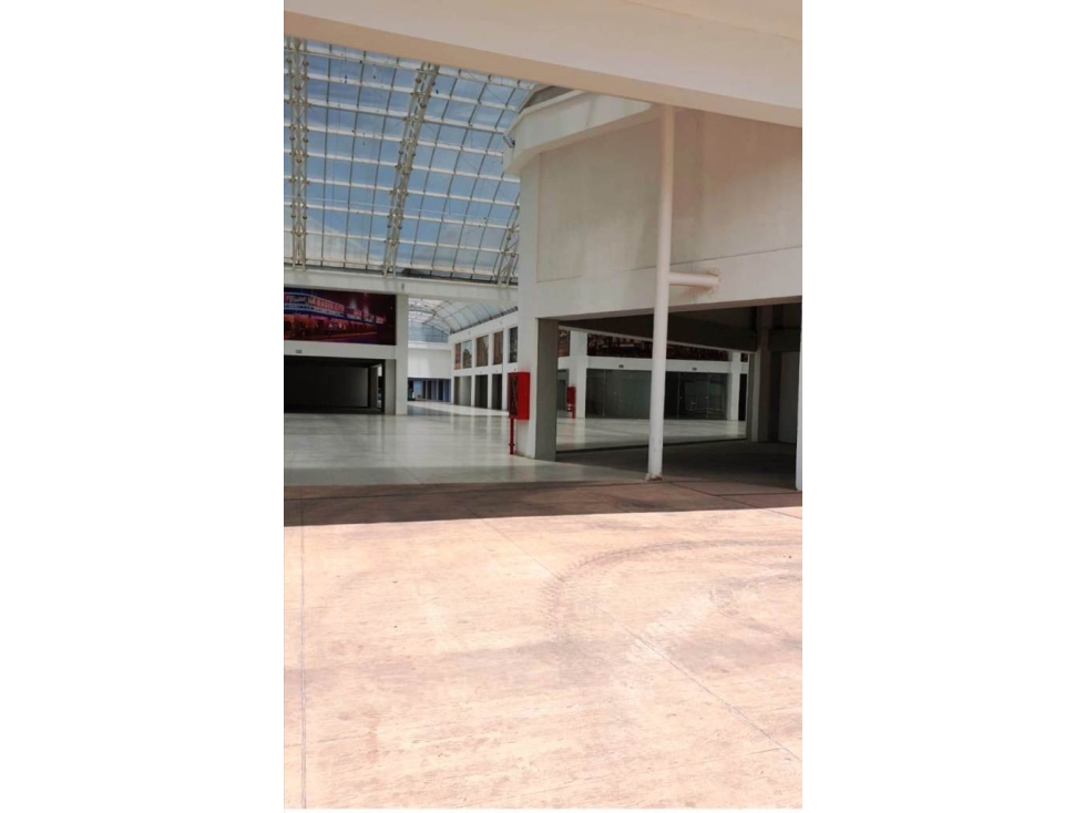 INVERSIONISTA VENDO LOCAL EN CENTRO COMERCIAL Y EMPRESARIAL - 4