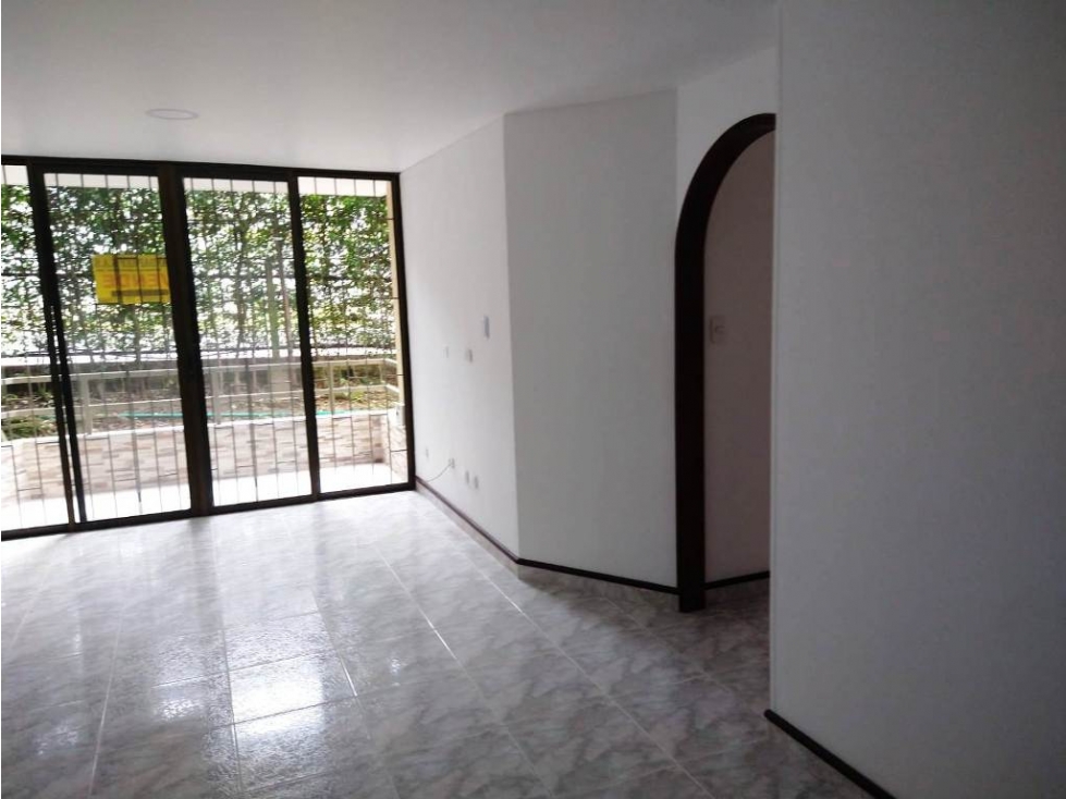 VENDO APTO REMODELADO EN VILLAVICENCIO - 2