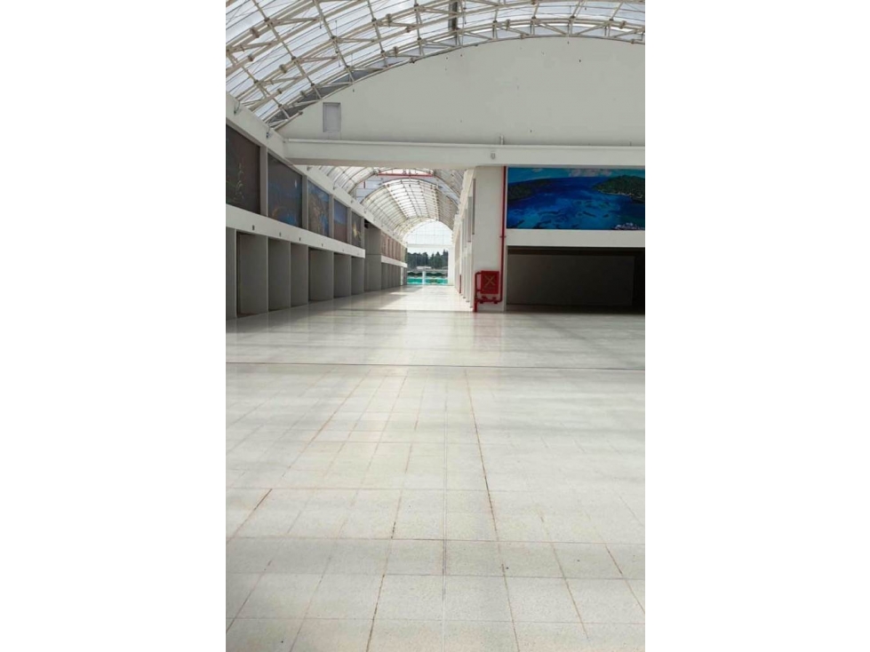 INVERSIONISTA VENDO LOCAL EN CENTRO COMERCIAL Y EMPRESARIAL - 3