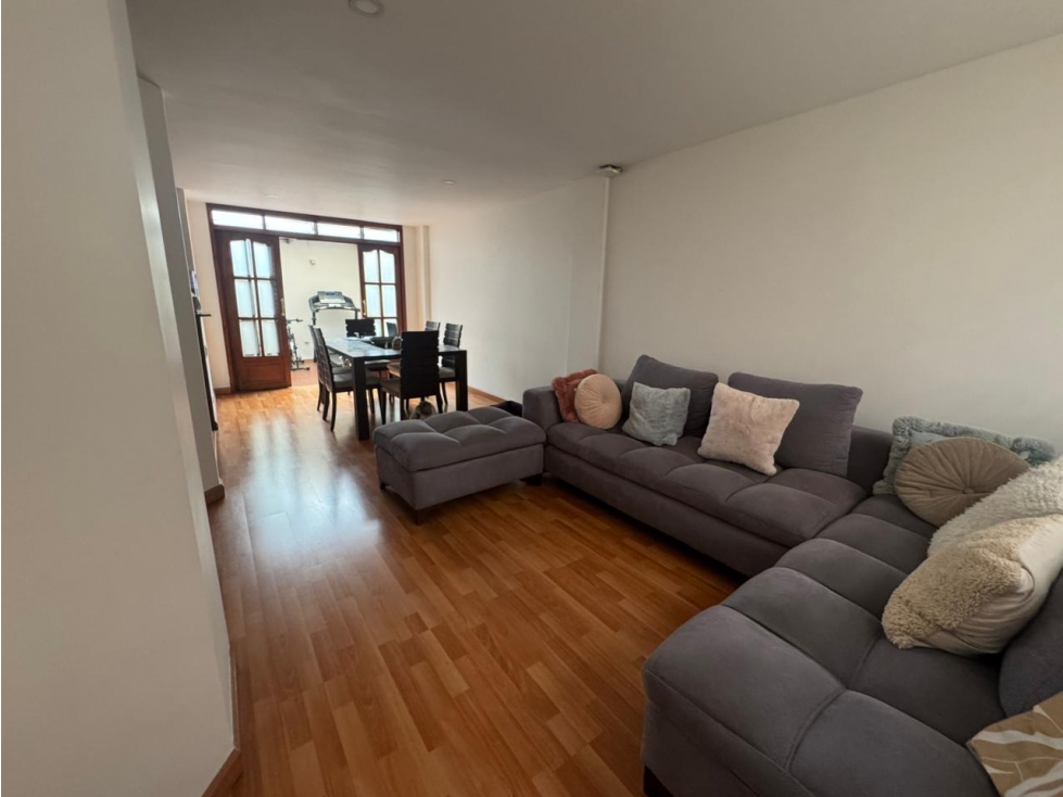 CASA EN VENTA CEDRITOS / Cár 17A con 140 (GRAN UBICACIÓN - REMOD) — foto 4