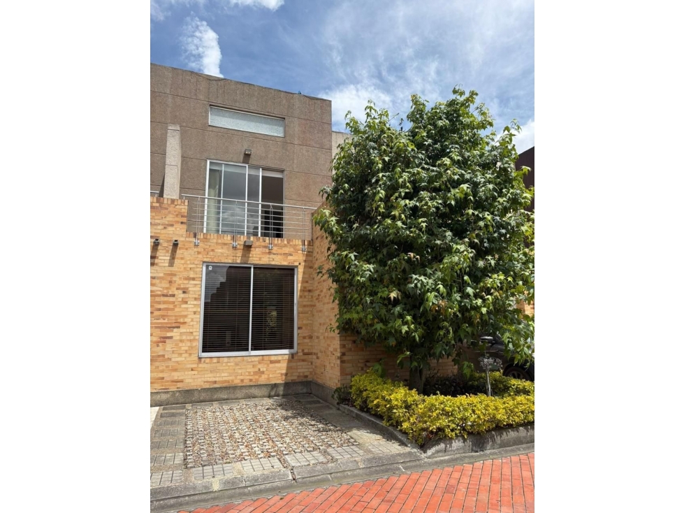 CASA EN VENTA VEREDA FONQUETA EN CHÍA (RETOMA BANCARIA - OPORTUNIDAD) — foto 2