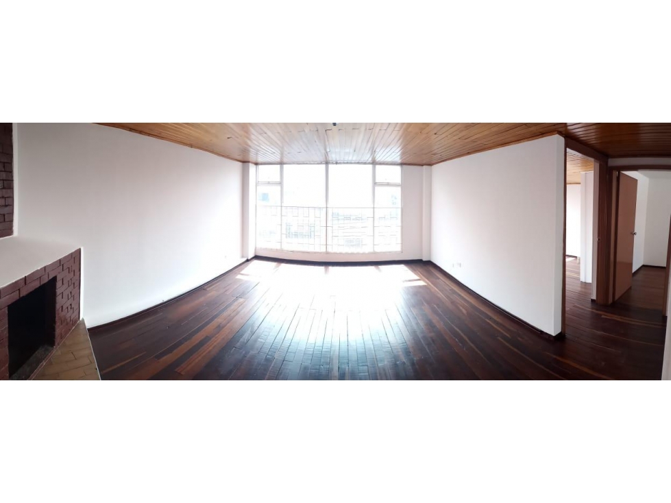 CASA 3 PISOS CON 5 APARTAMENTO RENTANDO (MAS DE 5 MILLONES AL MES). — foto 2