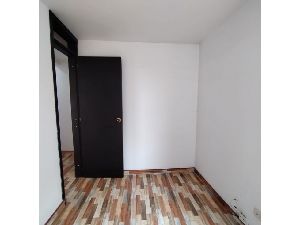 CASA EN VENTA MADRID (CUND) RETOMA BANCARIA - OPORTUNIDAD — foto 3