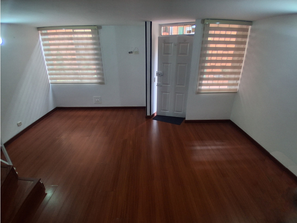 CASA EN ARRIENDO BARRIO HIPOTECHO (FRENTE A PLAZA DE LAS AMERICAS) - 3