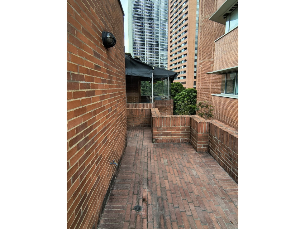 EN VENTA APARTAMENTO / OFICINA DUPLEX (PARQUE CENTRAL BABARIA) - 4