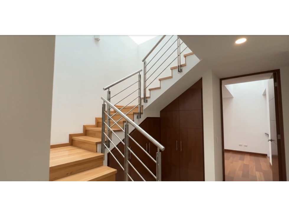 CASA EN VENTA BOSQUE PINO (RETOMA BANCARIA) CERROS ORIENTALES — foto 5