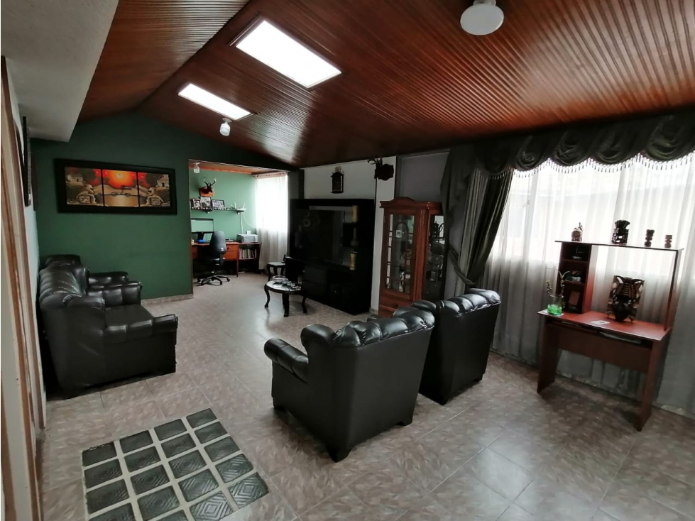 CASA EN VENTA EN EL BARRIO SANTA HELENITA — foto 5