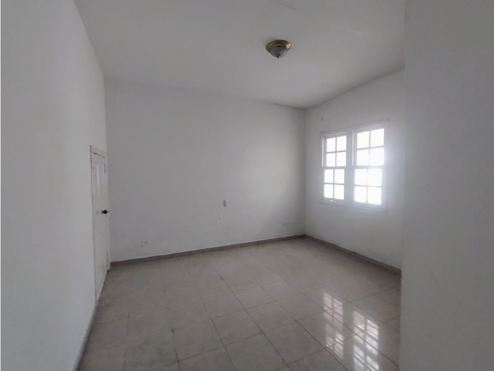 CASA EN ALQUILER — foto 2