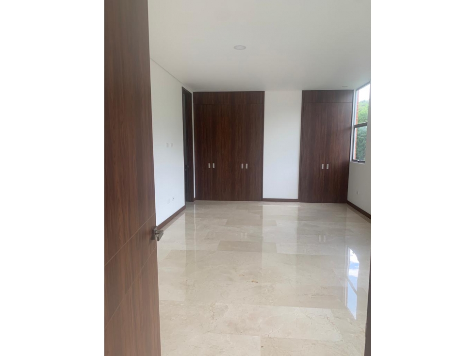 Apartamento en el oeste — foto 4