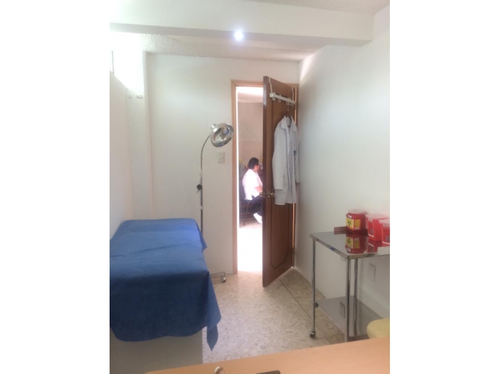CLINICA EN VENTA CON 15 CONSULTORIOS EN CDMX - 2