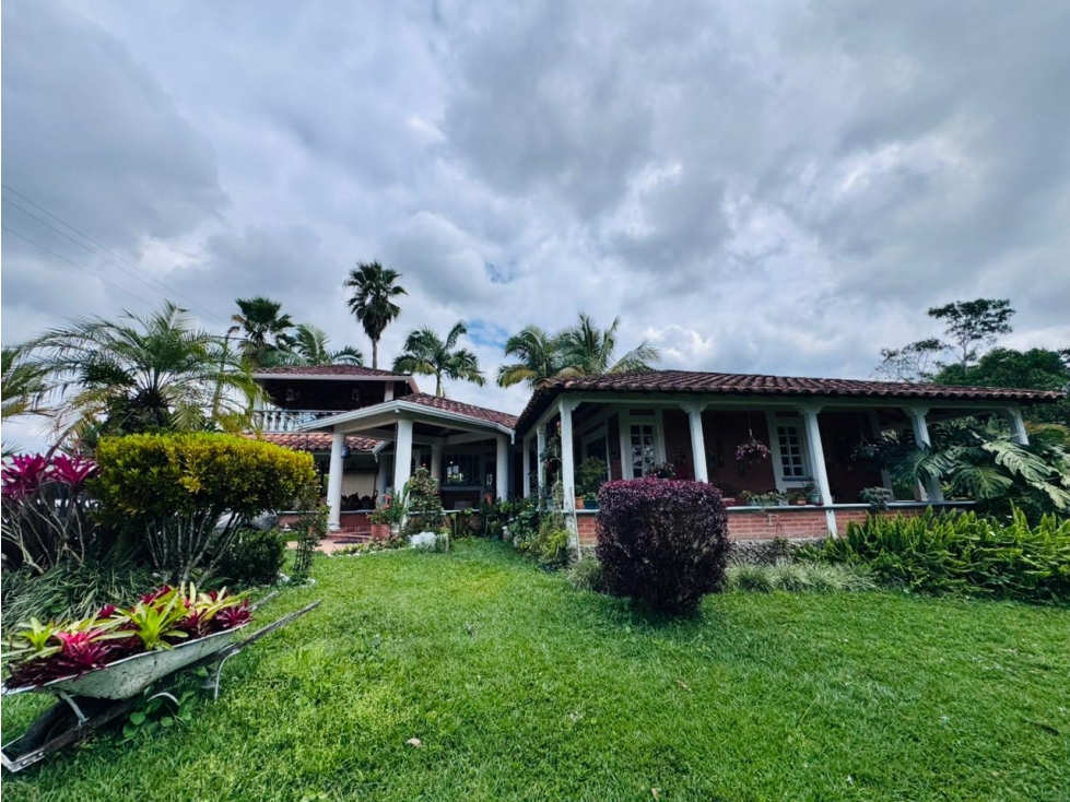 CASA CAMPESTRE TRADICIONAL EN VENTA VIA BARCELONA QUINDIO - 4