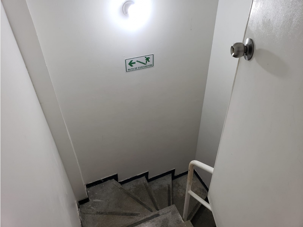 LOCALES Y LOTE EN VENTA EN FUNDADORES ARMENIA QUINDÍO — foto 2