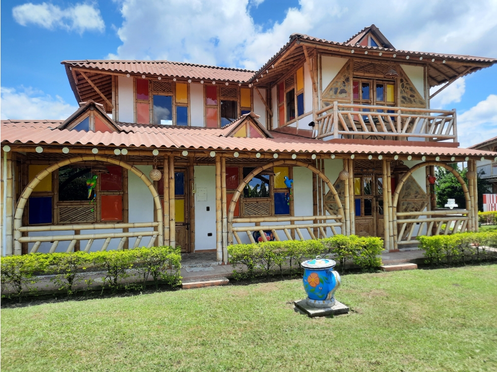 FINCA HOTEL EN RENTA USO TURÍSTICO AMOBLADA VÍA CIRCASIA MONTENEGRO - 2