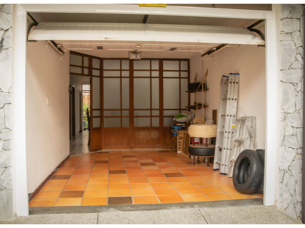 CASA DE DOS PISOS EN VENTA UBICADA EN CALARCÁ, QUINDÍO - CRA 25
