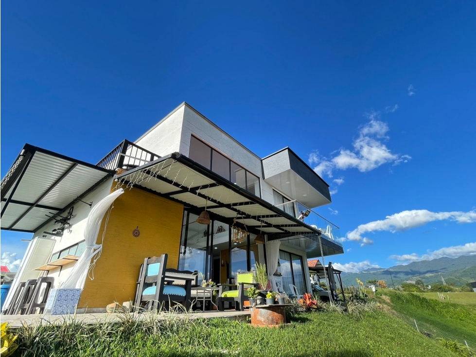 CASA CAMPESTRE DE DOS NIVELES EN VENTA - VÍA CIRCASIA QUINDÍO — foto 2