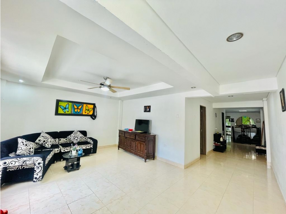CASA EN VENTA EN MONTENEGRO, QUINDÍO - BARRIO GORETTI
