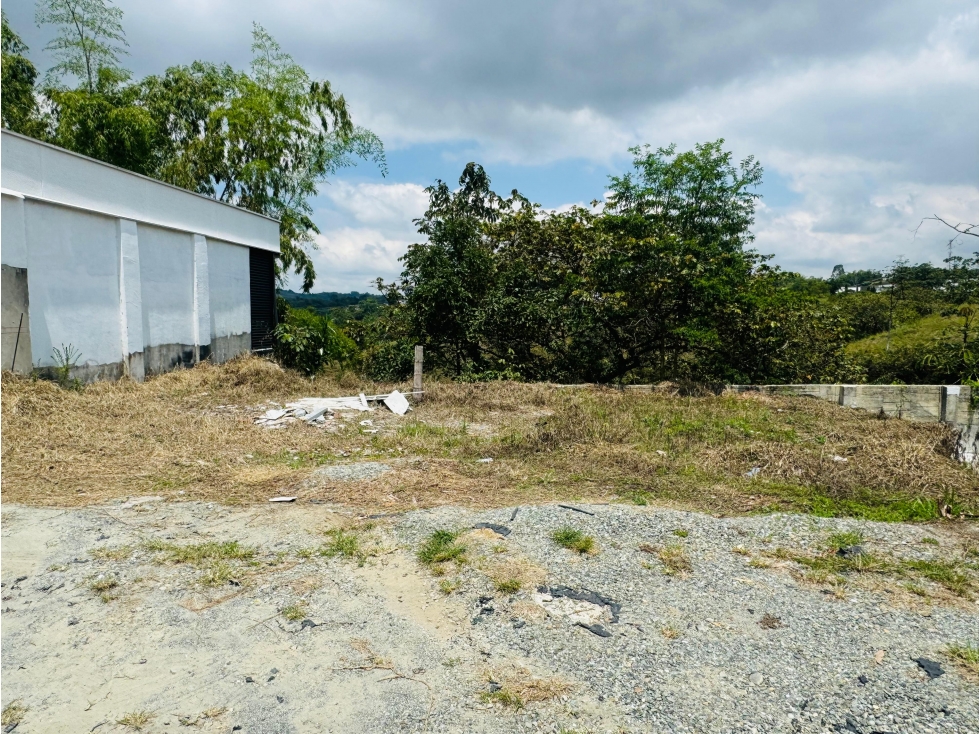 LOTE EN VENTA UBICADO AL NORTE DE LA CIUDAD DE ARMENIA QUINDÍO — foto 2