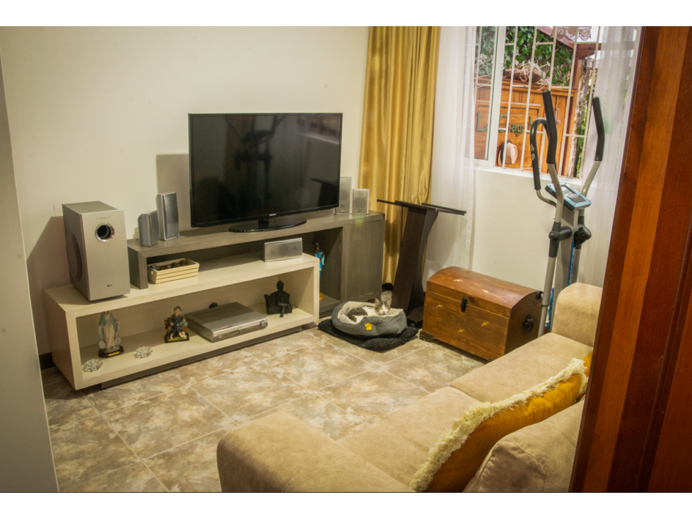 CASA DE DOS PISOS EN VENTA UBICADA EN CALARCÁ, QUINDÍO - CRA 25 — foto 5