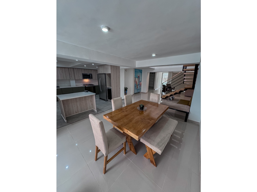 CASA REMODELADA EN VENTA, NORTE DE ARMENIA, CERCA A UNIQUINDÍO, CRA 14 — foto 3