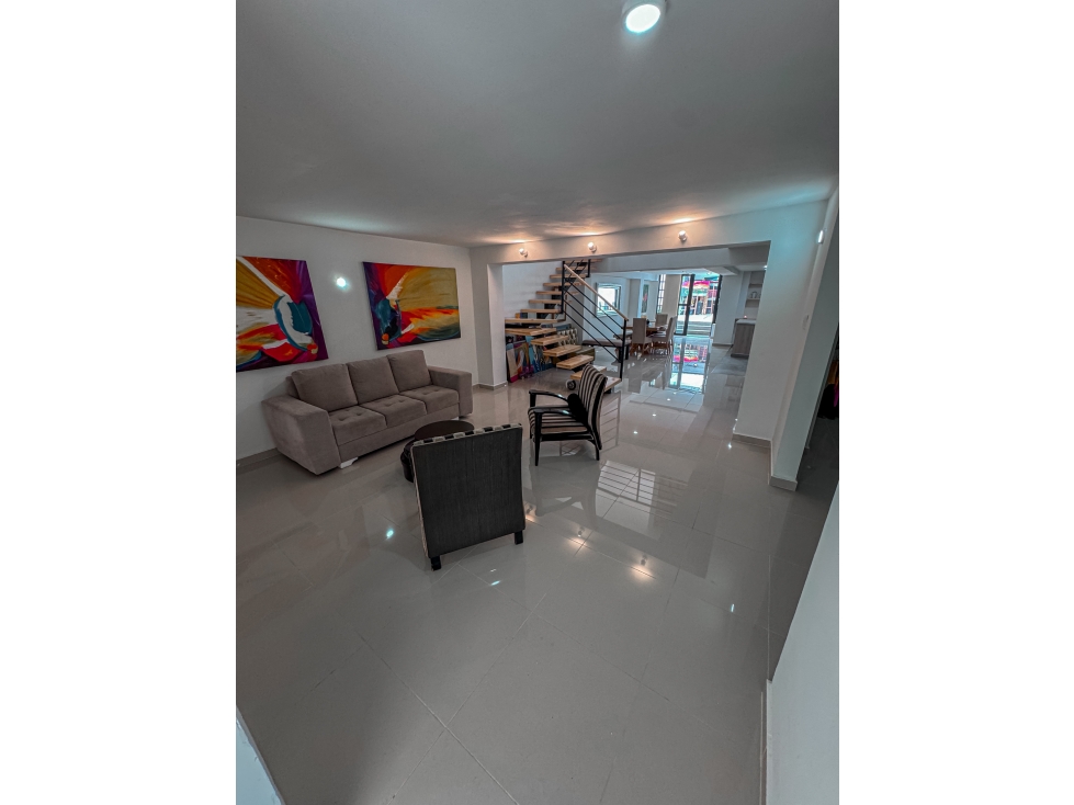 CASA REMODELADA EN VENTA, NORTE DE ARMENIA, CERCA A UNIQUINDÍO, CRA 14 — foto 2