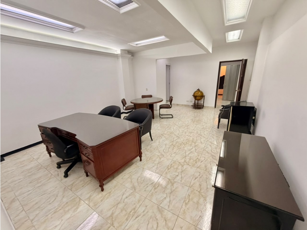 OFICINA EN RENTA PLAZA DE BOLÍVAR CENTRO DE ARMENIA QUINDÍO — foto 3