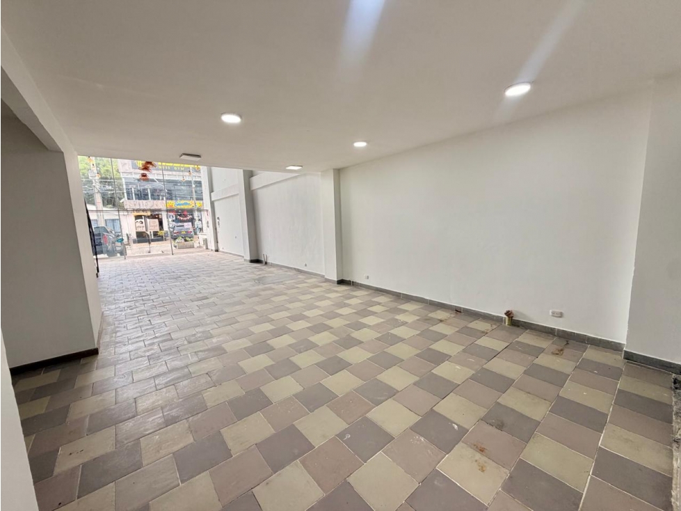 LOCAL COMERCIAL EN RENTA AMPLIO Y ADAPTABLE SECTOR LAURELES ARMENIA Q — foto 4