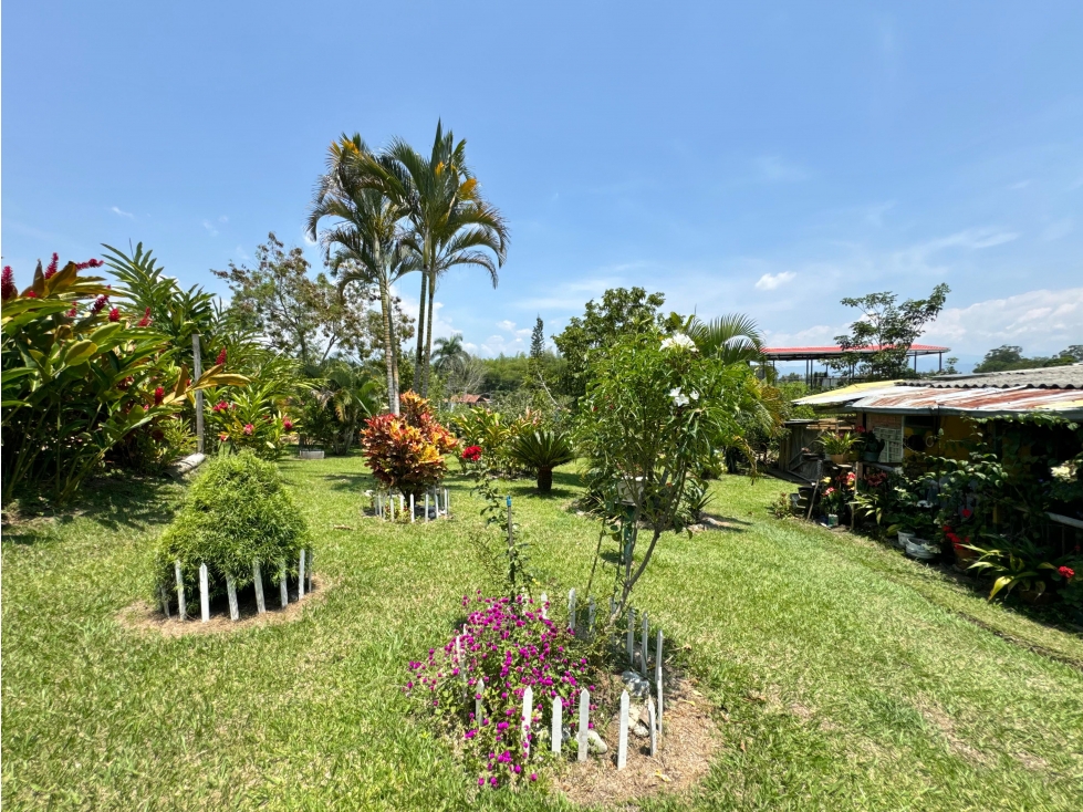 CHALET EN VENTA EN CORREDOR TURÍSTICO - VÍA TEBAIDA