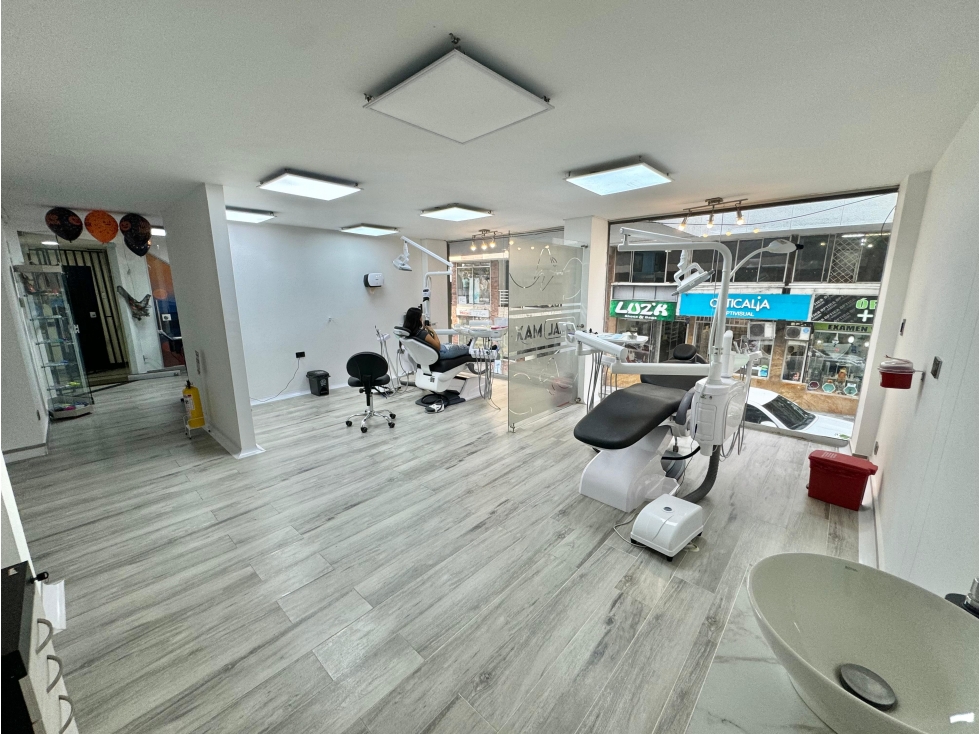 LOCAL REMODELADO EN VENTA UBICADO EN EL CENTRO DE ARMENIA QUINDÍO