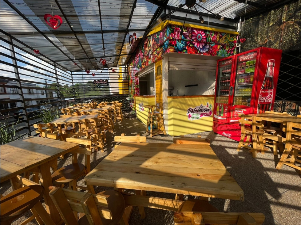 CASA ESQUINERA EN VENTA PARA USO COMERCIAL EN BARRIO LAS AMÉRICAS