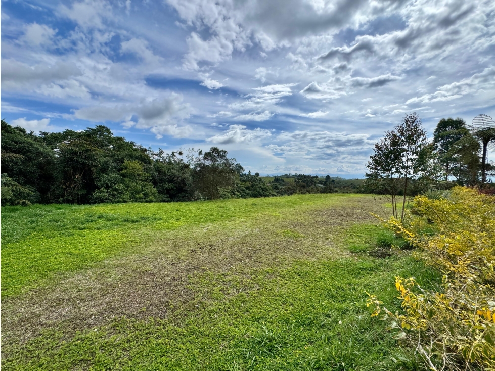 LOTE EN VENTA EN CONDOMINIO CAMPESTRE VÍA FILANDIA, QUINDÍO. - 2