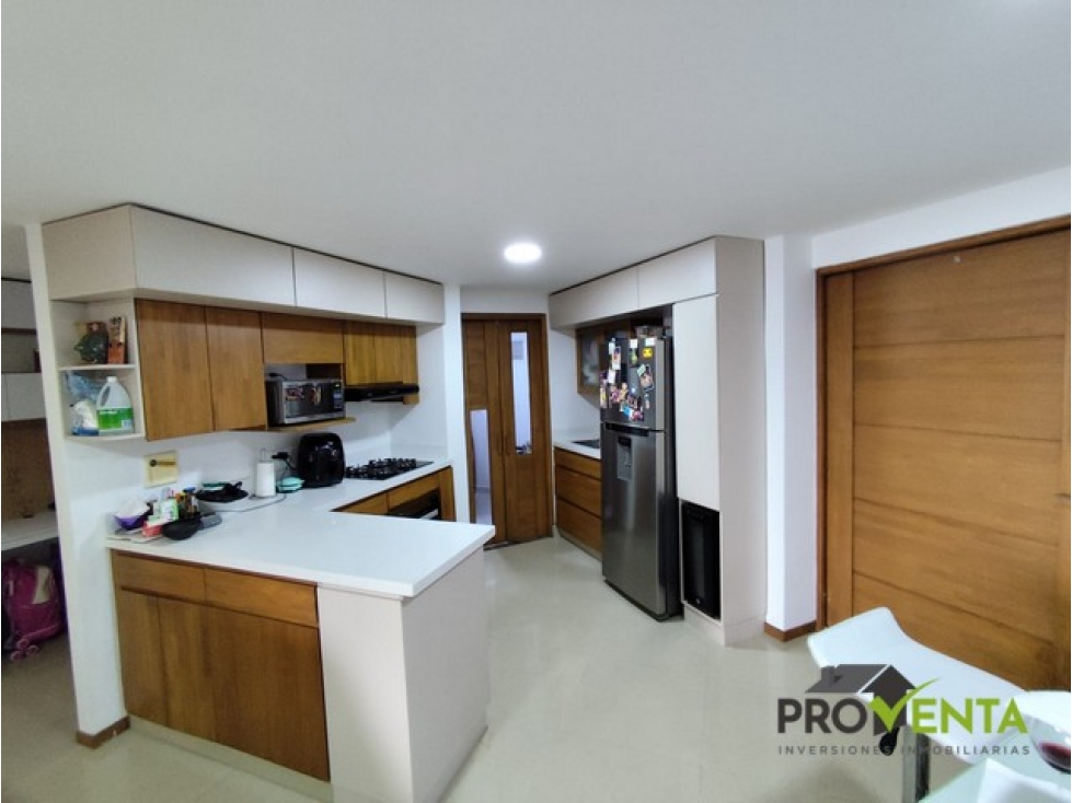 Apartamento en Venta Sabaneta Las Lomitas 3 Hab 2 Balcones — foto 5