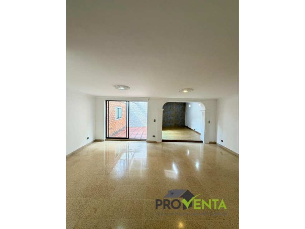 Casa en Venta Envigado La Sebastiana - 2