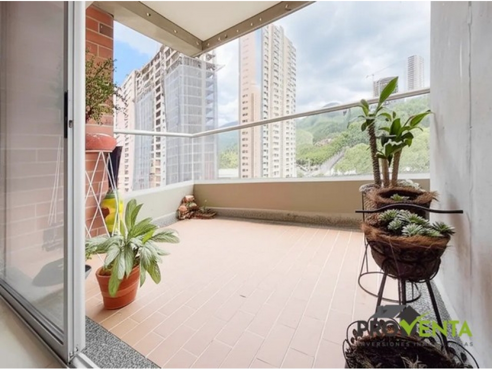 Apartamento en Venta Sabaneta San José 3 Habitaciones y Patio — foto 2