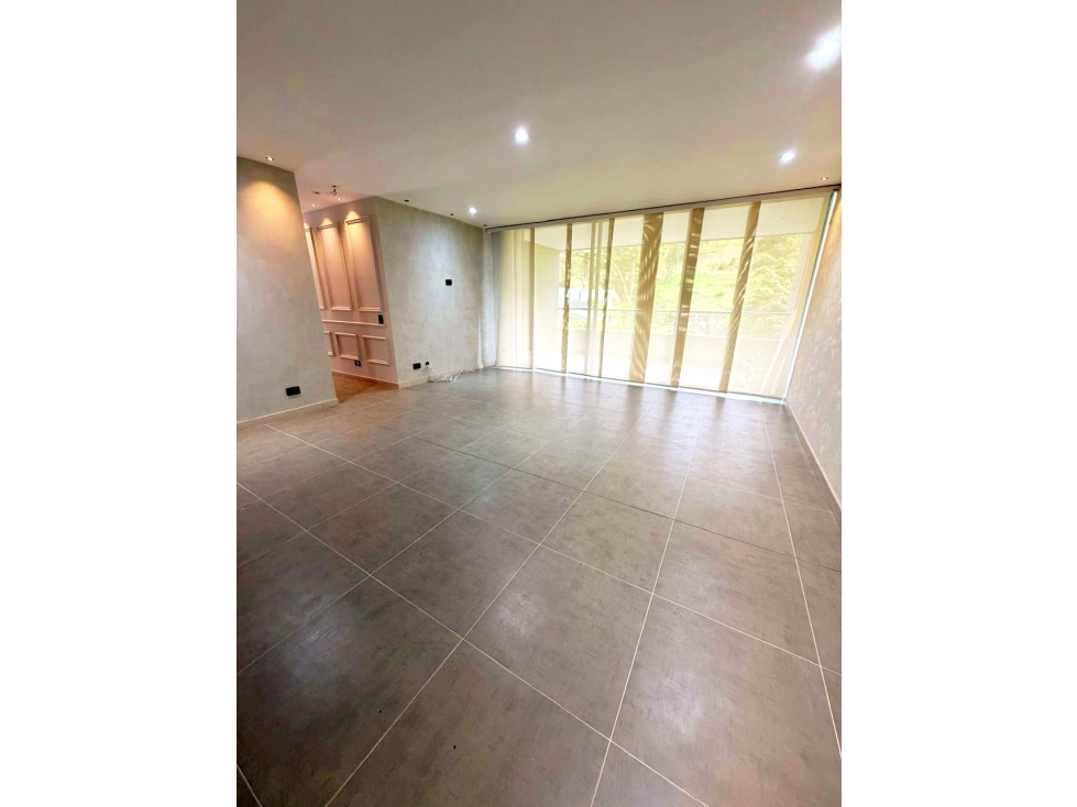 Apartamento en Venta Envigado Loma del Escobero 122 m² — foto 3