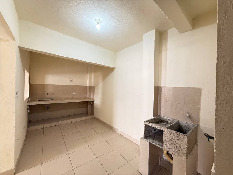 SE ARRIENDA APARTAESTUDIO 1 PISO EN EL BARRIO - EL JARDÍN — foto 2