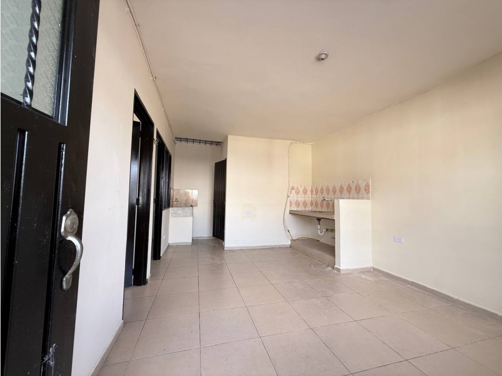 SE ARRIENDA APARTAMENTO 2 PISO EN EL BARRIO - EL JARDÍN