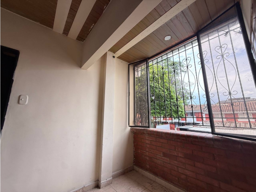 APARTAMENTO EN ARRIENDO BARRIO COLSEGUROS 2 PISO — foto 5