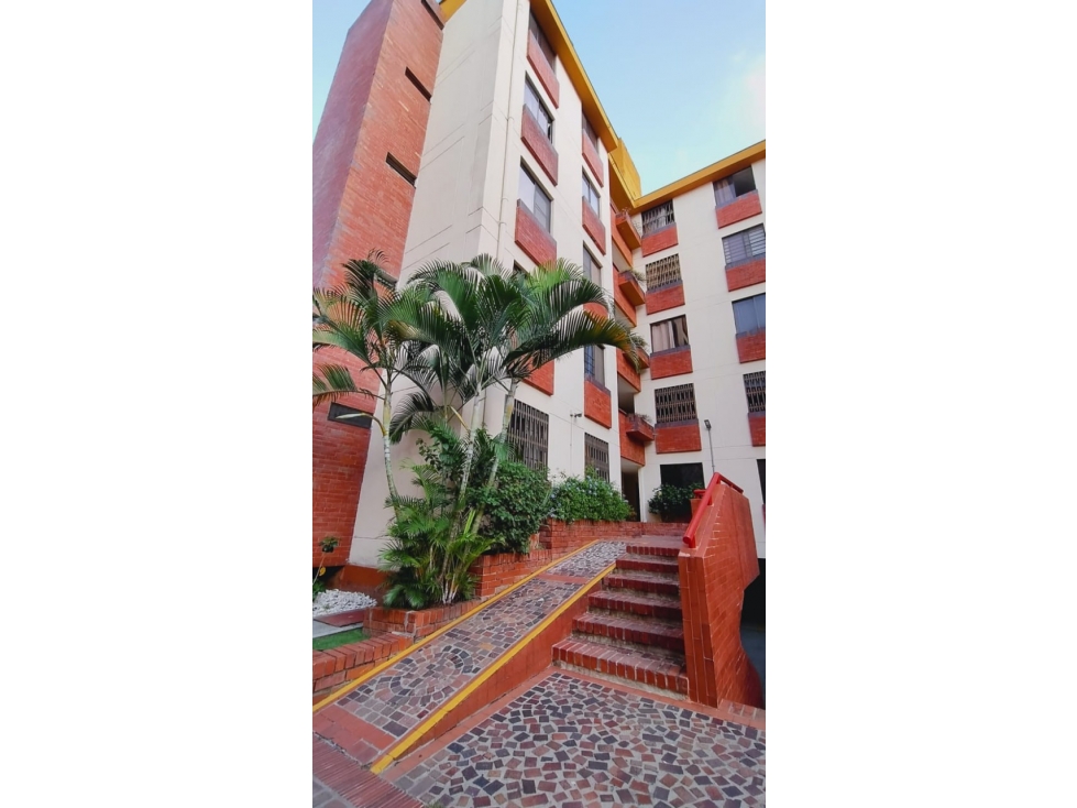SE VENDE APARTAMENTO EN EL C.R COLSEGUROS EN CALI