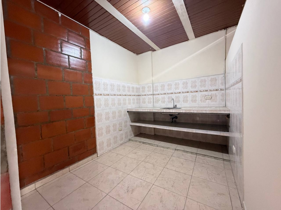 APARTAMENTO EN ARRIENDO BARRIO COLSEGUROS 2 PISO — foto 3