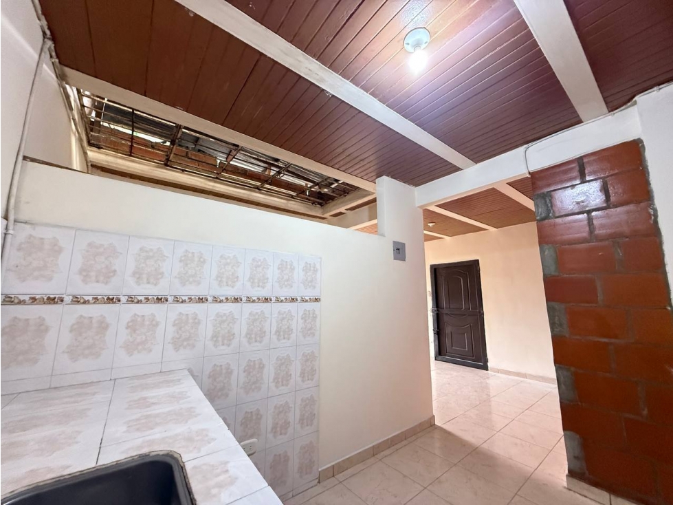 APARTAMENTO EN ARRIENDO BARRIO COLSEGUROS 2 PISO — foto 4