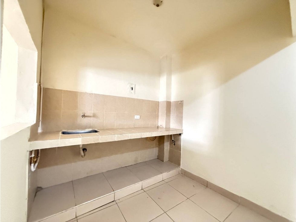 SE ARRIENDA APARTAESTUDIO 1 PISO EN EL BARRIO - EL JARDÍN — foto 3