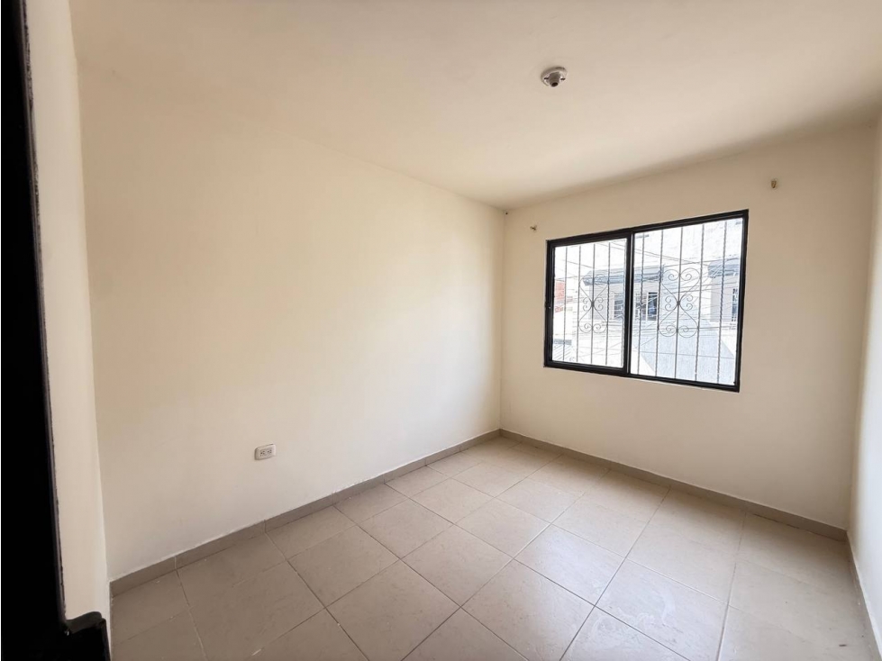 SE ARRIENDA APARTAMENTO 2 PISO EN EL BARRIO - EL JARDÍN