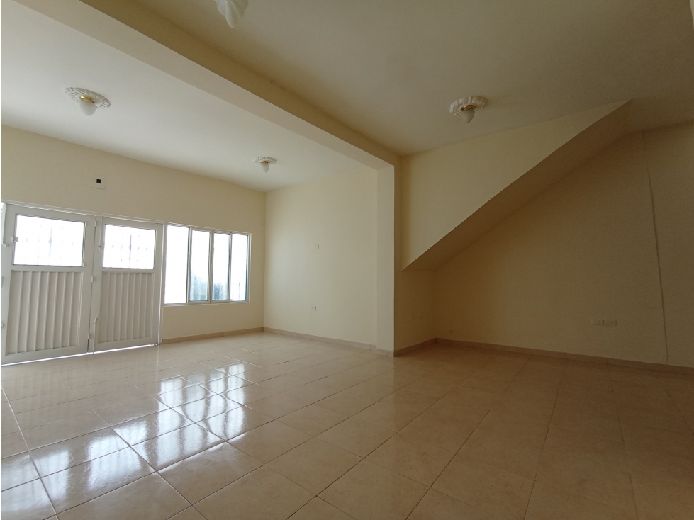 SE VENDE AMPLIA CASA EN EL PARAISO EN CALI — foto 4