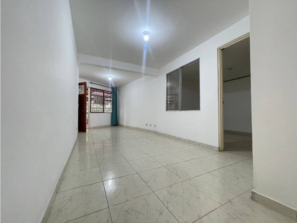 SE VENDE AMPLIA CASA MULTIFAMILIAR EN NUEVA TEQUENDAMA SUR DE CALI — foto 4