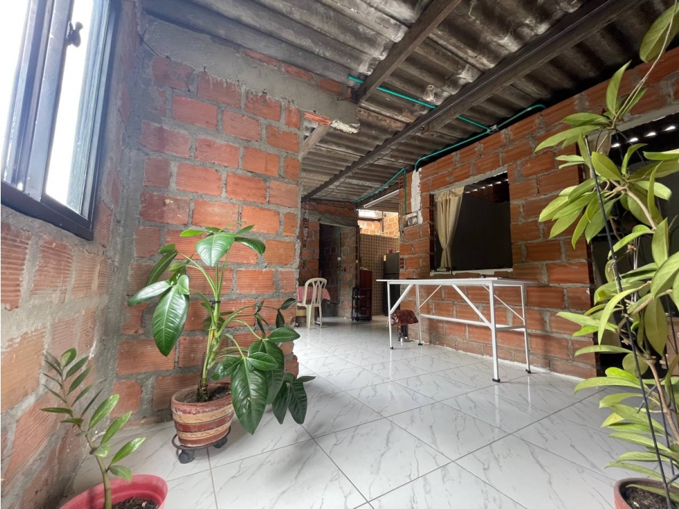 SE VENDE AMPLIA CASA RENTABLE AL NORTE DE CALI BARRIO EL SAMAN — foto 6