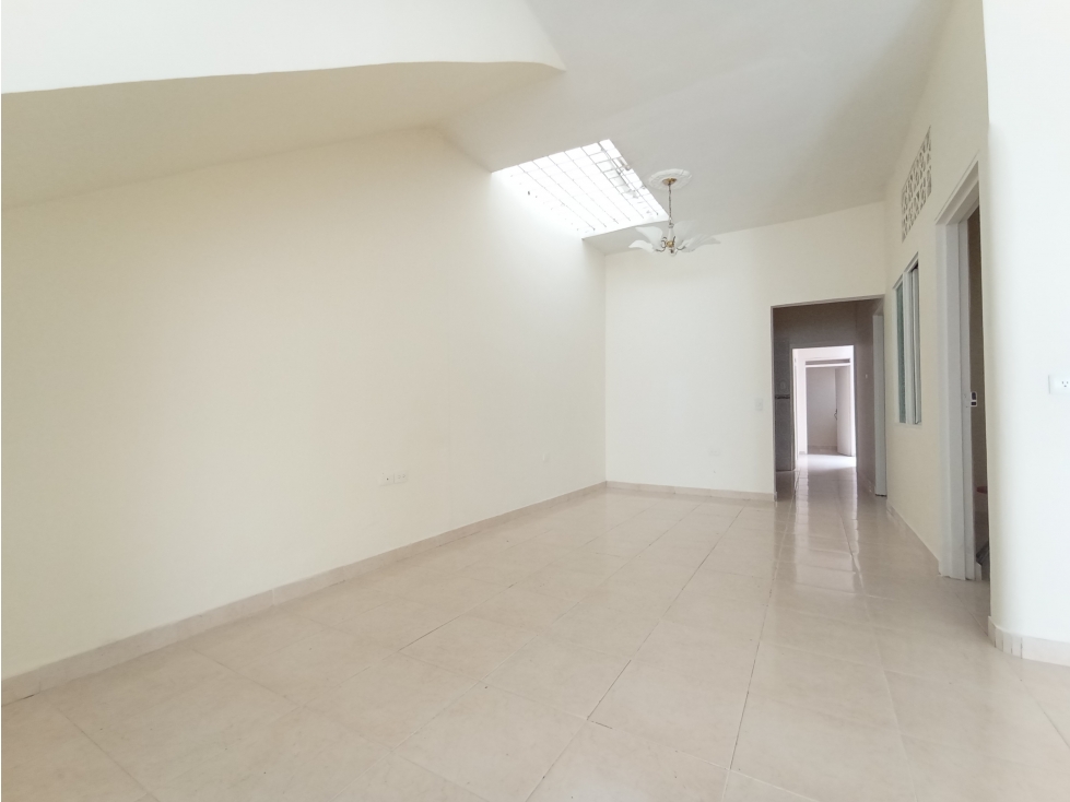 SE VENDE AMPLIA CASA EN EL PARAISO EN CALI — foto 5