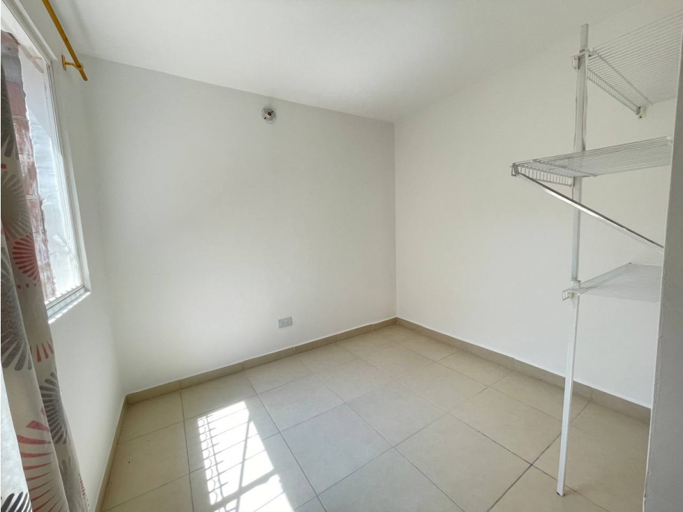 SE ALQUILA CASA EN CIUDADELA LAS FLORES- JAMUNDI — foto 4