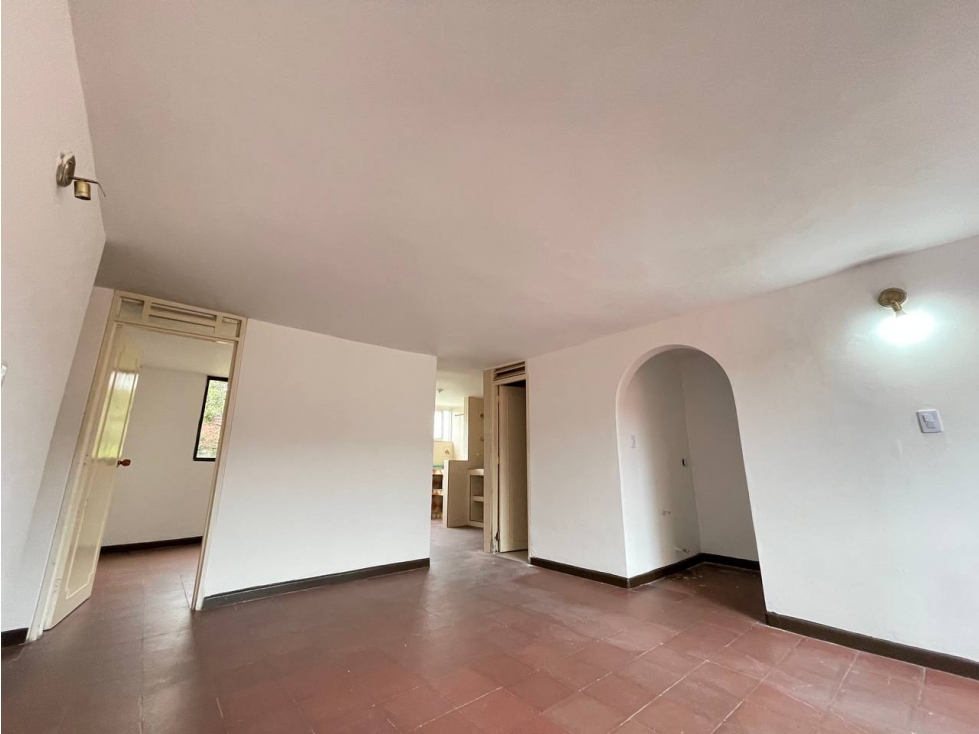 SE VENDE APARTAMENTO AL NORTE DE CALI EN BARRIO ALCAZARES